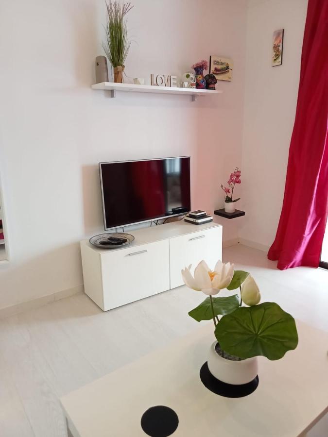 Apartamento En Primera Linea De Mar Tabaiba Luaran gambar